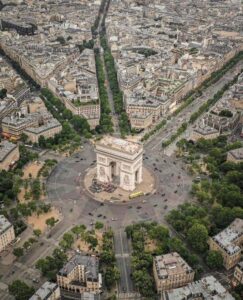 Read more about the article Svet bruji o Makronovoj izjavi o slanju vojske